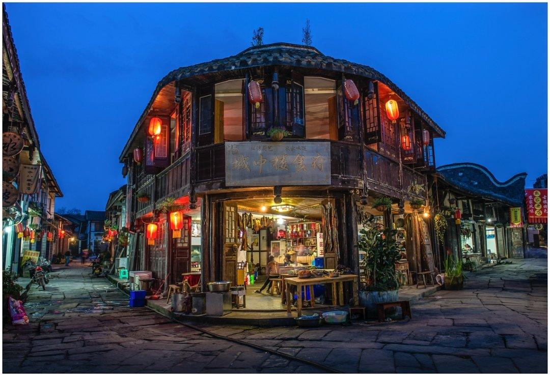 秘密花园红迪网 - 与小红计划在学校测量气温,应该选在a教室里还是b操场上还是c大树下更为准确?分享最新的热门话题